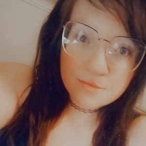 Meet your Posher, Macie